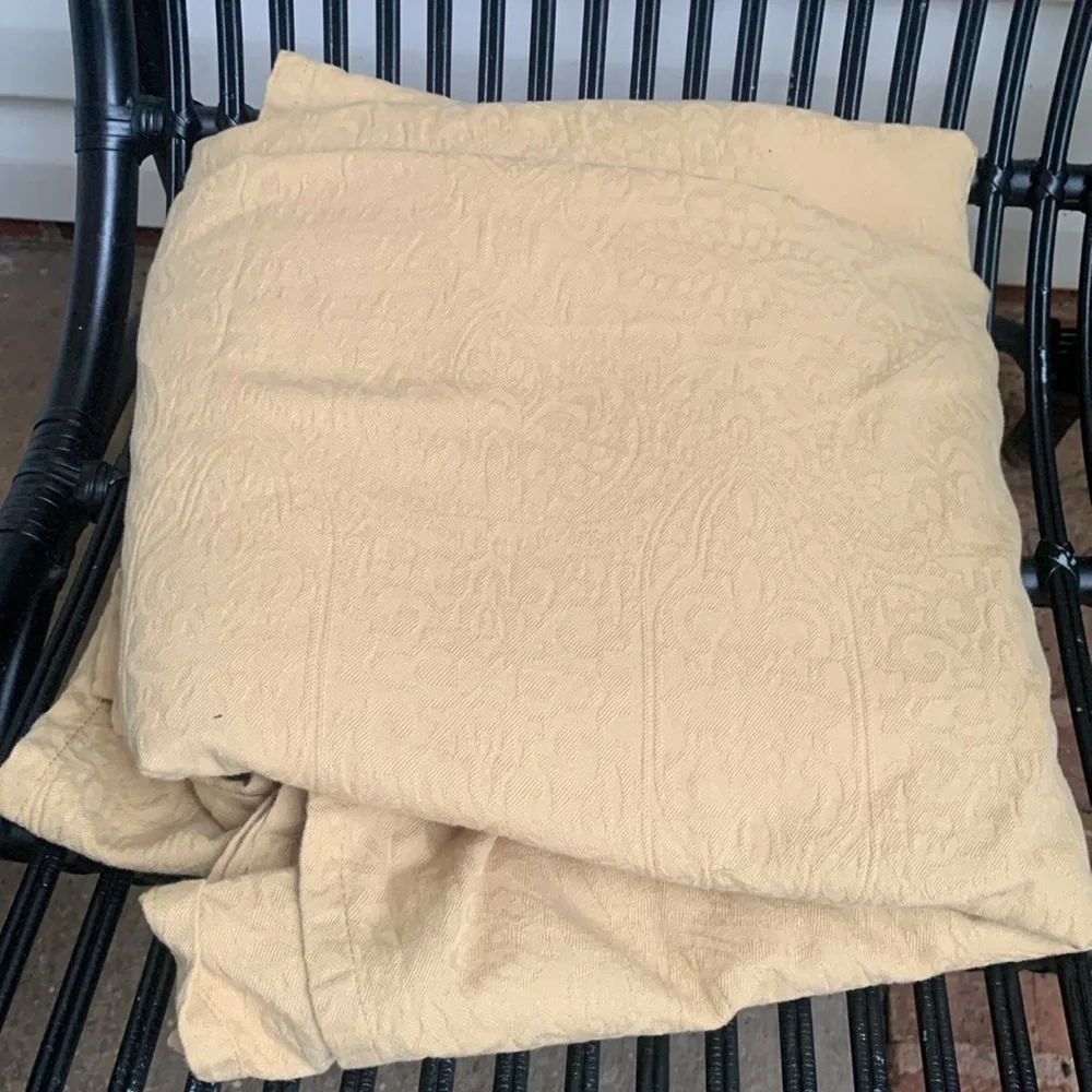 Waterford textured floral‎ table cloth tan cotton long table cover